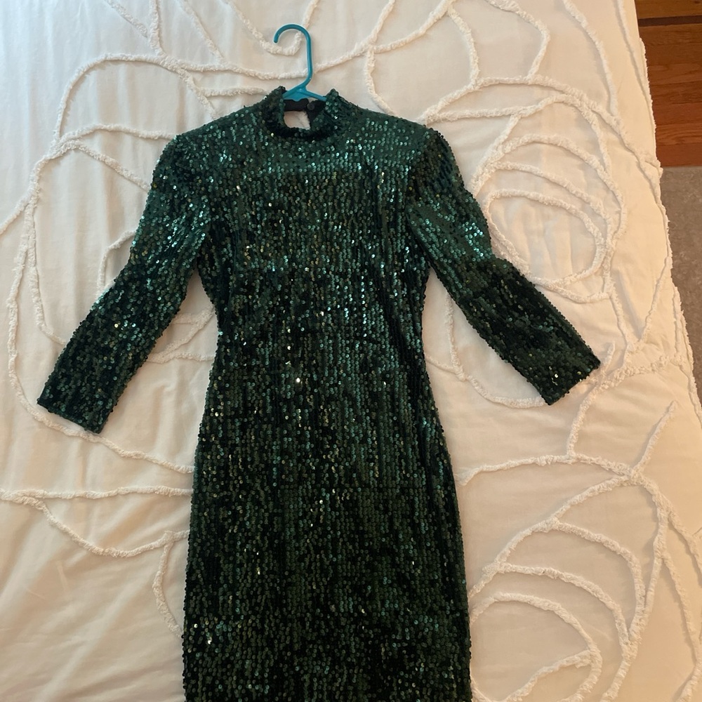 Donna Morgan Sparkling Green Long Sleeve Dress